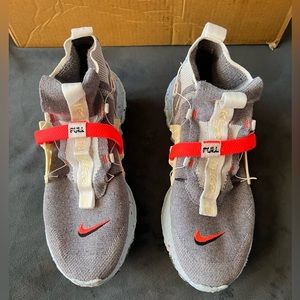 Nike space hippie 03